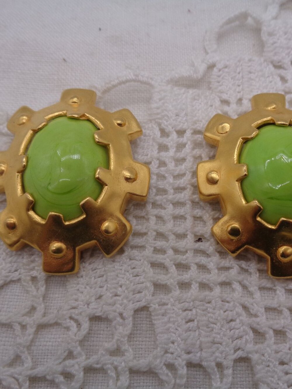 Vintage KARL LAGERFELD Green Cabochon & Matte Gold Tone Clip EARRINGS